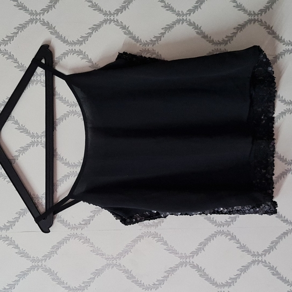 Top - Picture 3 of 3